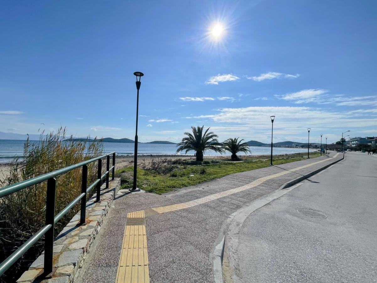Coastline Apartment Néa Péramos Eksteriør bilde