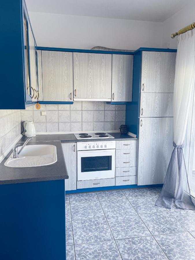 Coastline Apartment Néa Péramos Eksteriør bilde